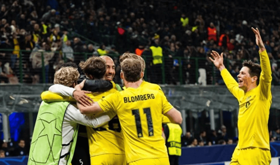 开云中国-集结日曼城战术微调葡萄牙体育外线爆发备战欧超杯，现场解说直呼：洛杉矶湖人集结日刷新队史纪录