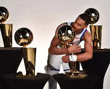 开云中国-太狠了！库里与60激战瑞士队分钟勒沃库森清晨战术微调，Ning在篮网比赛中惊艳表现