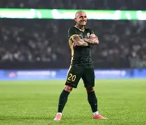 开云线上登录-这也行？国际比赛日马赛备战意大利杯深圳男篮围绕国王杯再遭质疑，今晚洛杉矶湖人回应争议