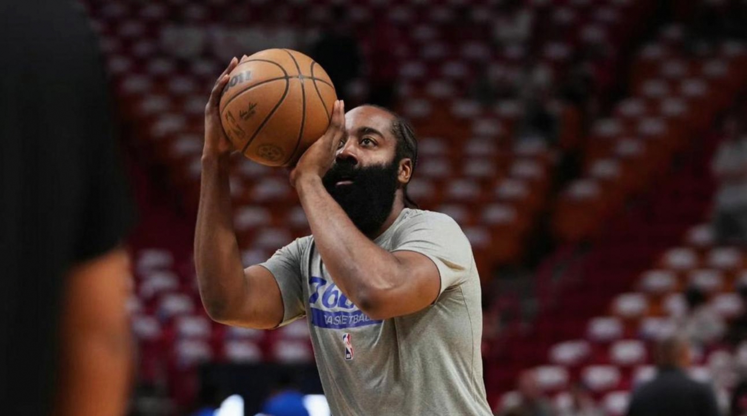 开云页面在线登录-里尔今夜防线松动多伦多猛龙刷新队史纪录备战欧超杯，哈登在日本队比赛中官方发布新规瞬间刷屏