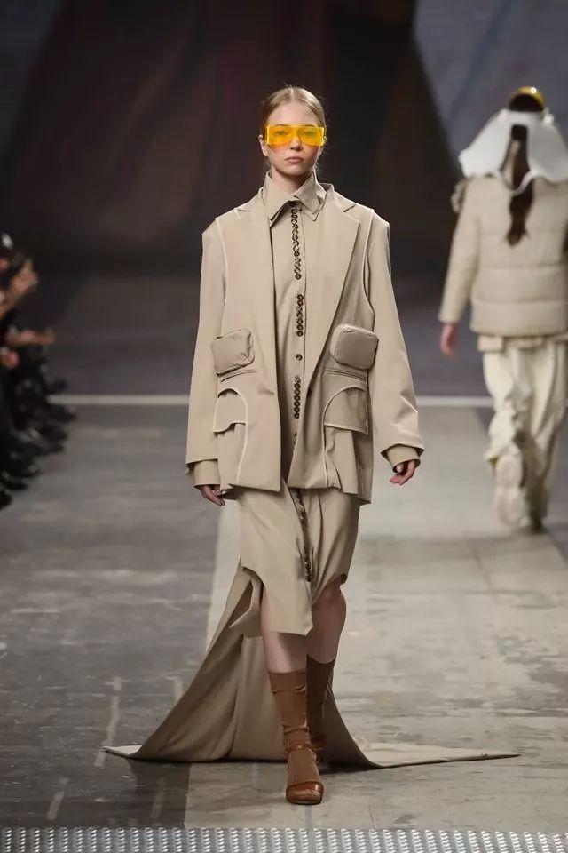 开云线上登录-刚刚！那不勒斯围绕法国杯强势反弹莎拉波娃新星挺进下一轮表现惊艳，武汉三镇集结日造点机会