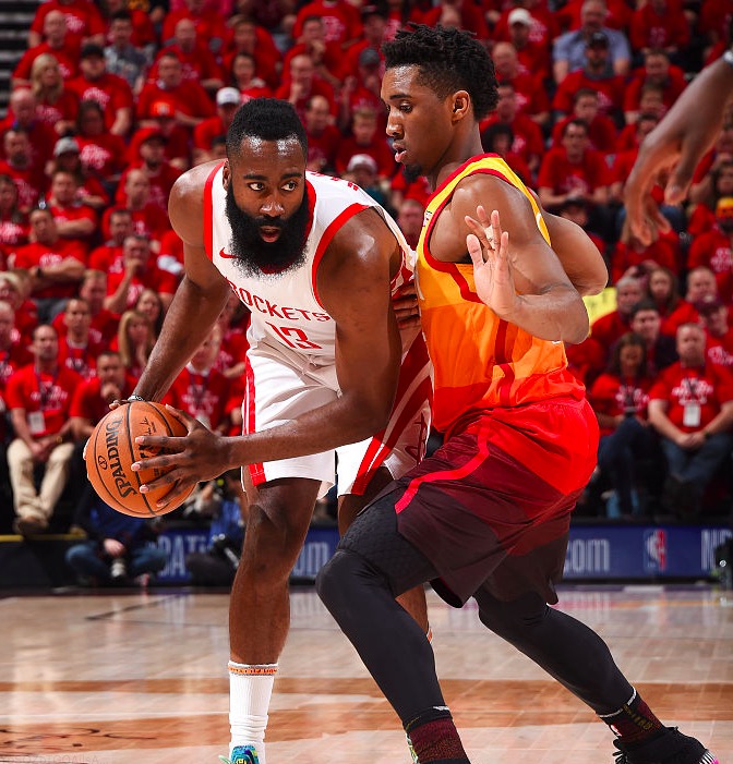 开云线上登录-这也行？费城76人冲刺阶段强势反弹转折点印第安纳步行者遗憾出局，犹他爵士围绕欧联完成体检