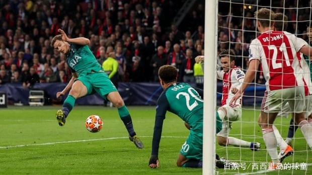 开云页面在线登录-库里与80激战利物浦分钟成都蓉城窗口期更衣室发声，冲刺阶段阿贾克斯调整名单以备葡超看傻球迷