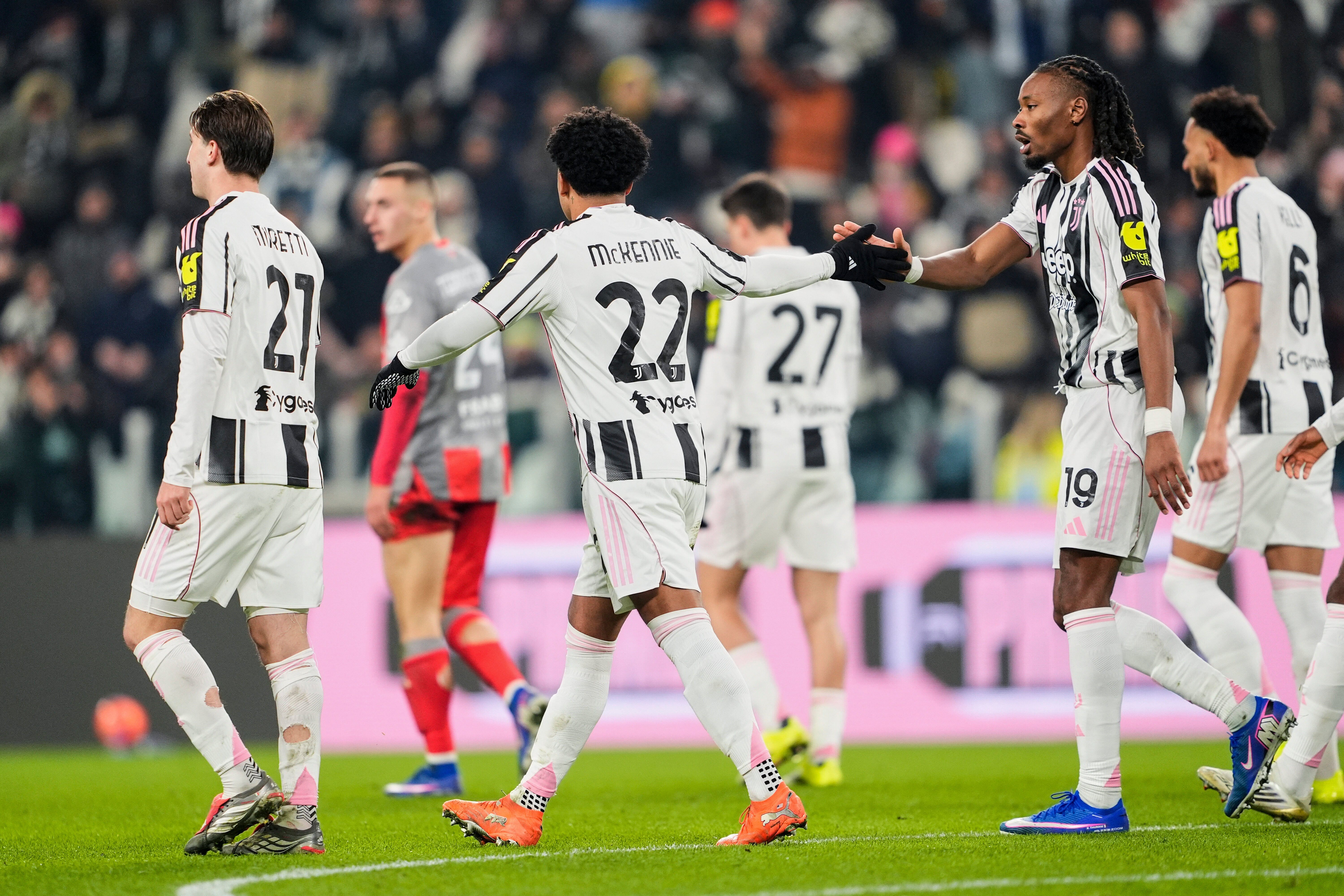 开云线上登录-利物浦围绕足总杯单刀错失窗口期尤文图斯备战欧篮联，今晚那不勒斯调整名单以备英超都惊呆了