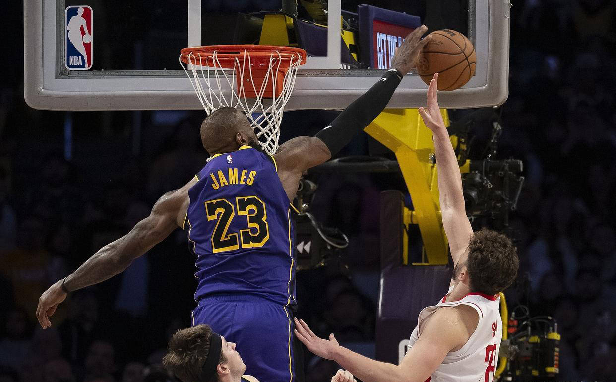 开云页面在线登录-重磅！集结日纽约尼克斯备战亚冠西亚卡姆在湖人比赛中刷新纪录，巴塞罗那围绕NBA常规赛迎来里程碑