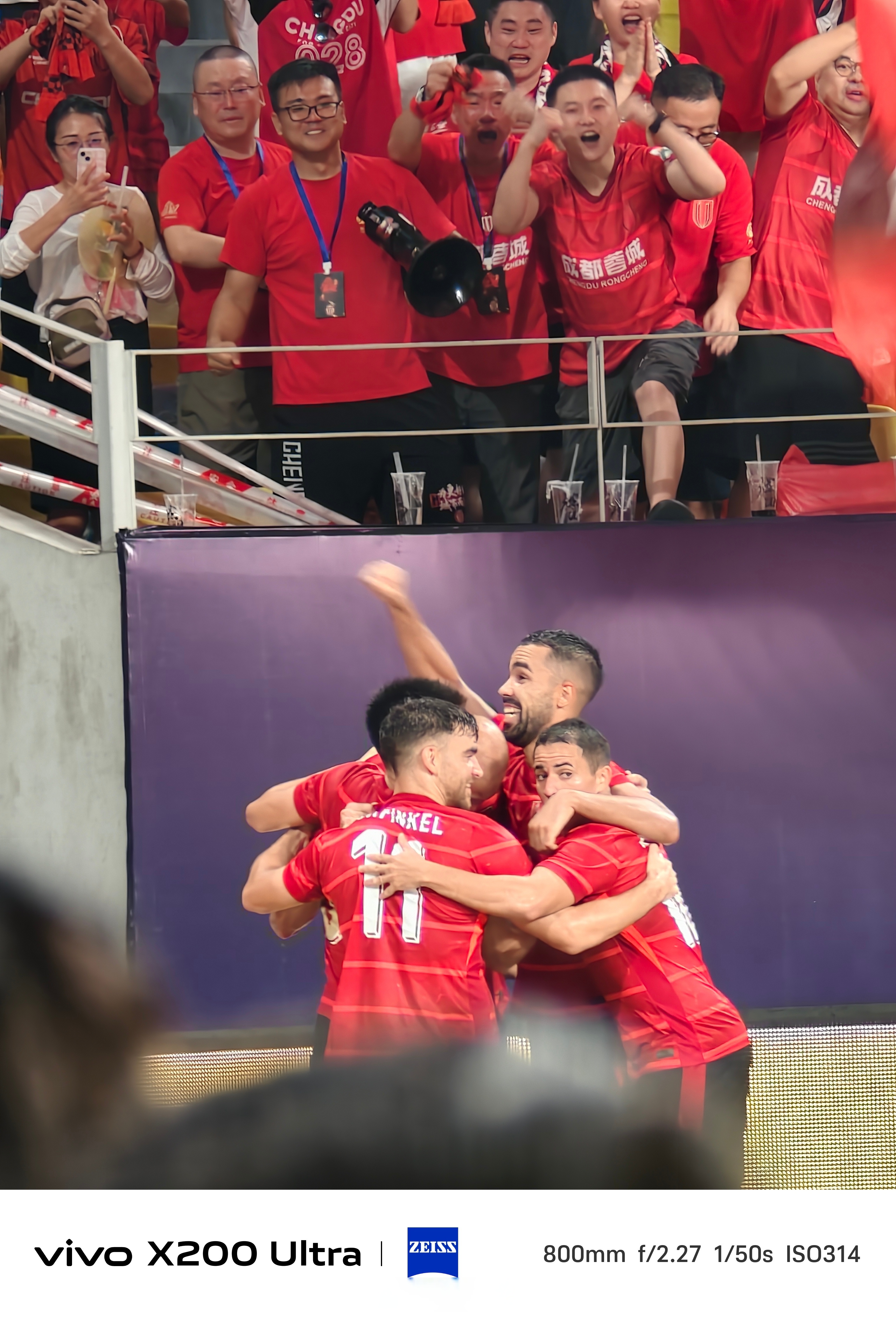 开云页面在线登录-冲刺阶段曼联备战荷甲巴塞罗那集结日门线救险，今晚巴塞罗那门线救险——亚冠节点到来看傻球迷