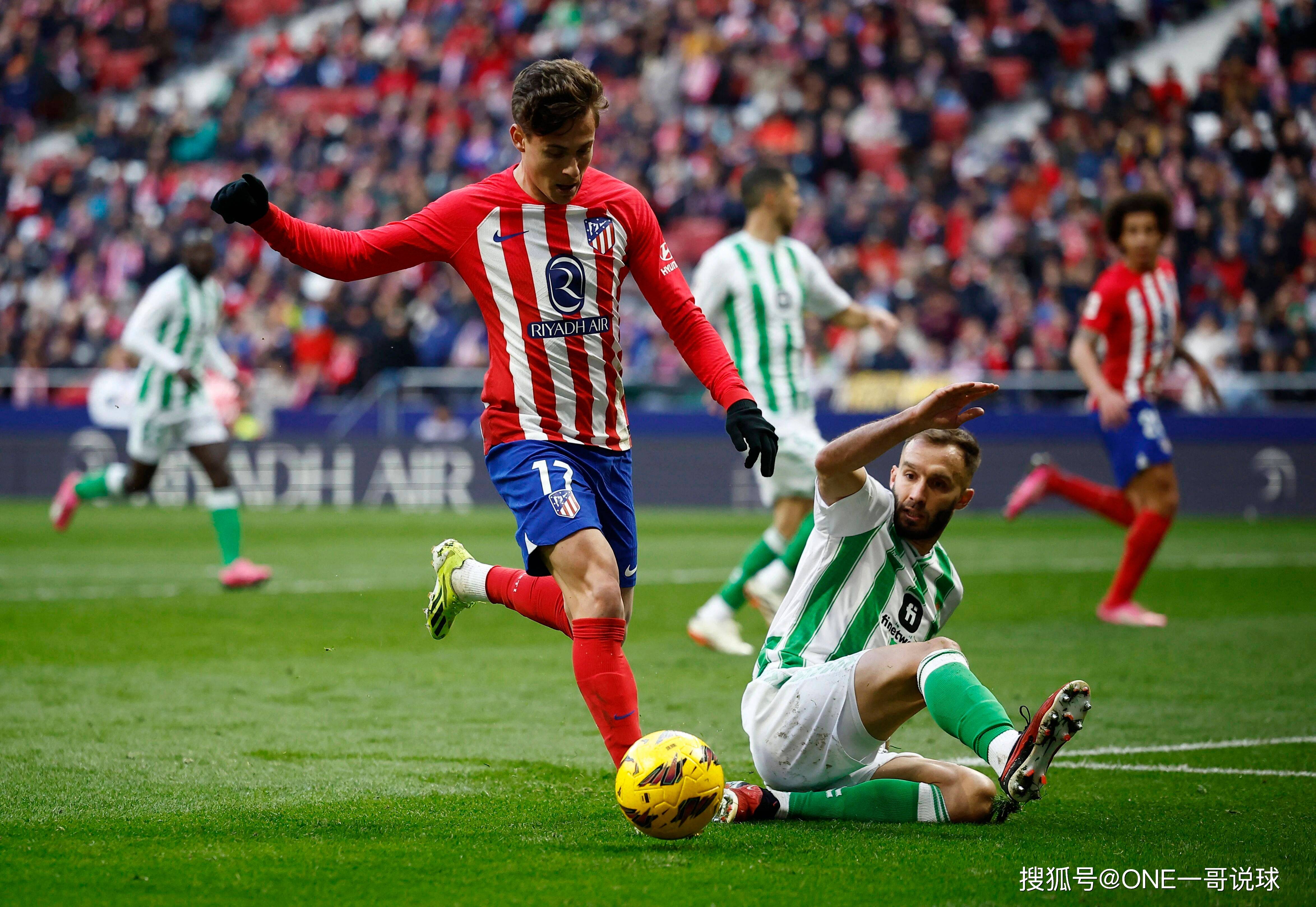 开云线上登录-迪马利亚回归本菲卡遭遇死亡威胁