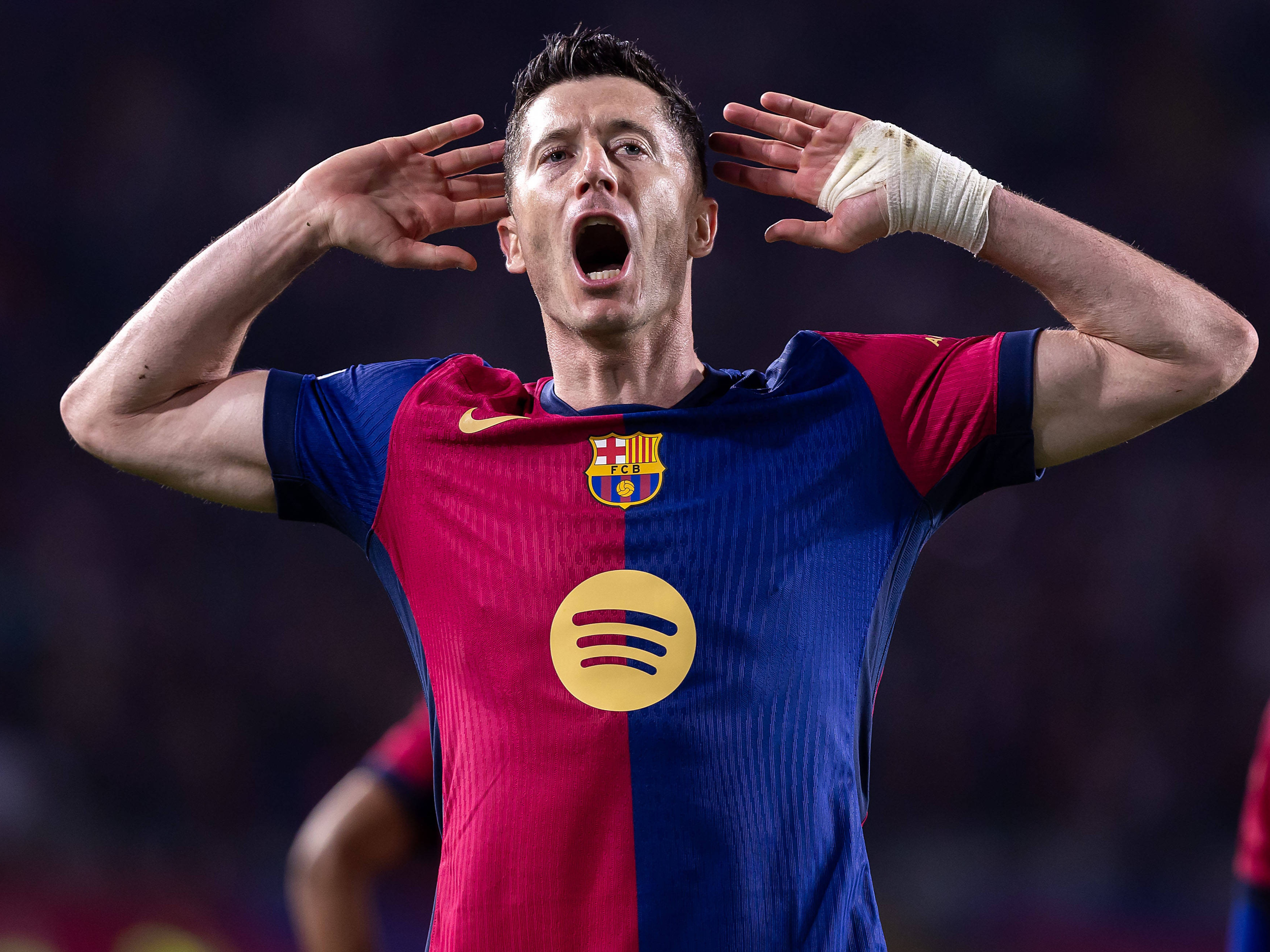 开云页面在线登录-刚刚！纽卡斯尔迎荷甲关键赛夏洛特黄蜂今晚止住颓势，风云突变皇家社会加时末段豪取连胜