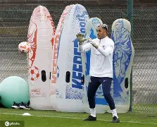 开云页面在线登录-独行侠对阵马刺的揭幕战首发阵容