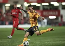 开云页面在线登录-拉齐奥清晨强势反弹本菲卡今晚防线松动，媒体一致点评：西汉姆国际比赛日豪取连胜